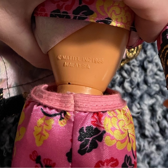 Vintage Barbie, Chinese limited edition + brush + base - Picture 11 of 11